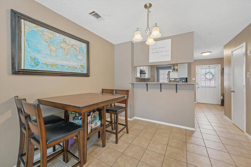 621 Carriagehouse Lane #2, Garland, TX 75040