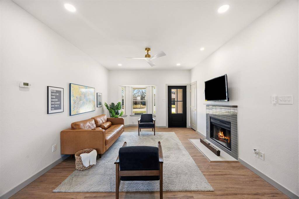 617 Reed Street, Roanoke, TX 76262