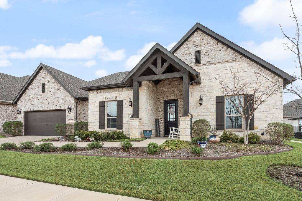 7717 Murcia Drive, Fort Worth, TX 76123