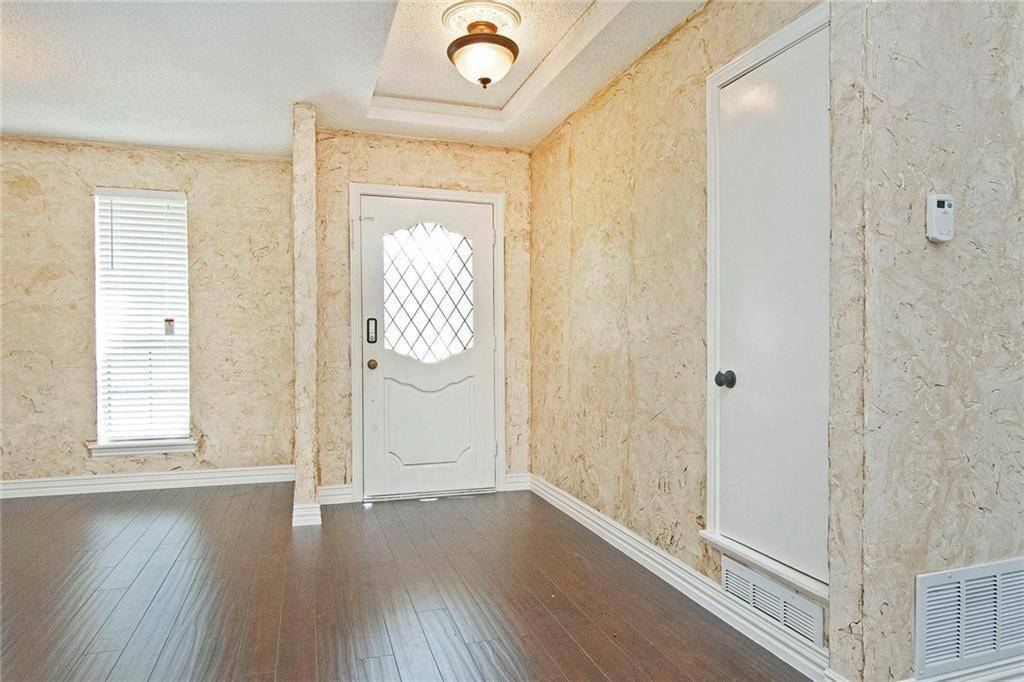 2509 Country Valley Road, Garland, TX 75041