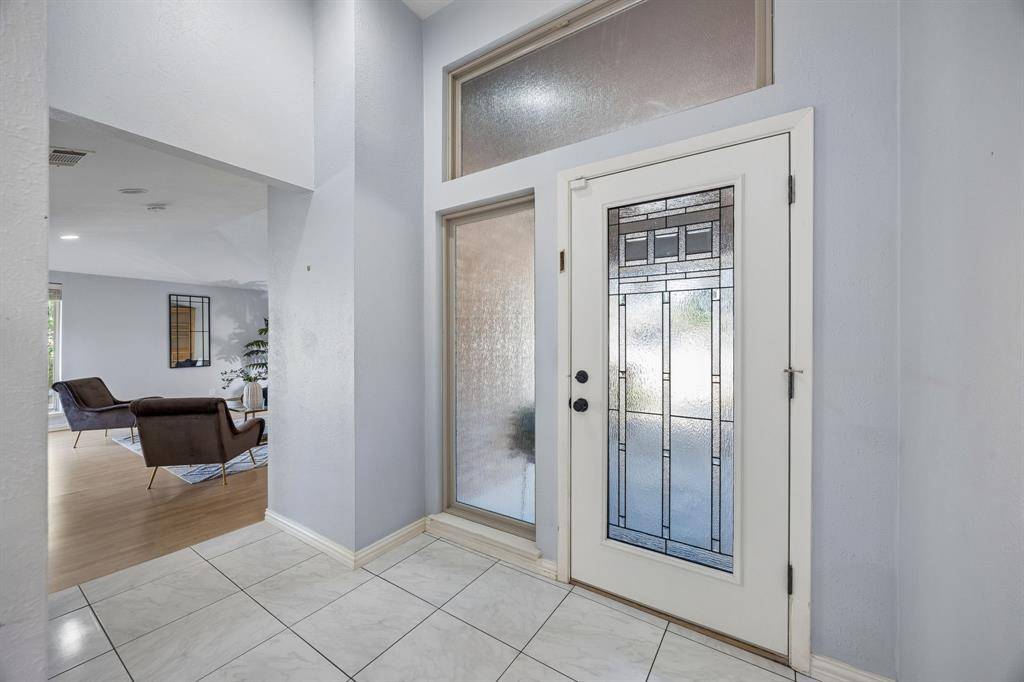 6802 Mccallum Boulevard, Dallas, TX 75252