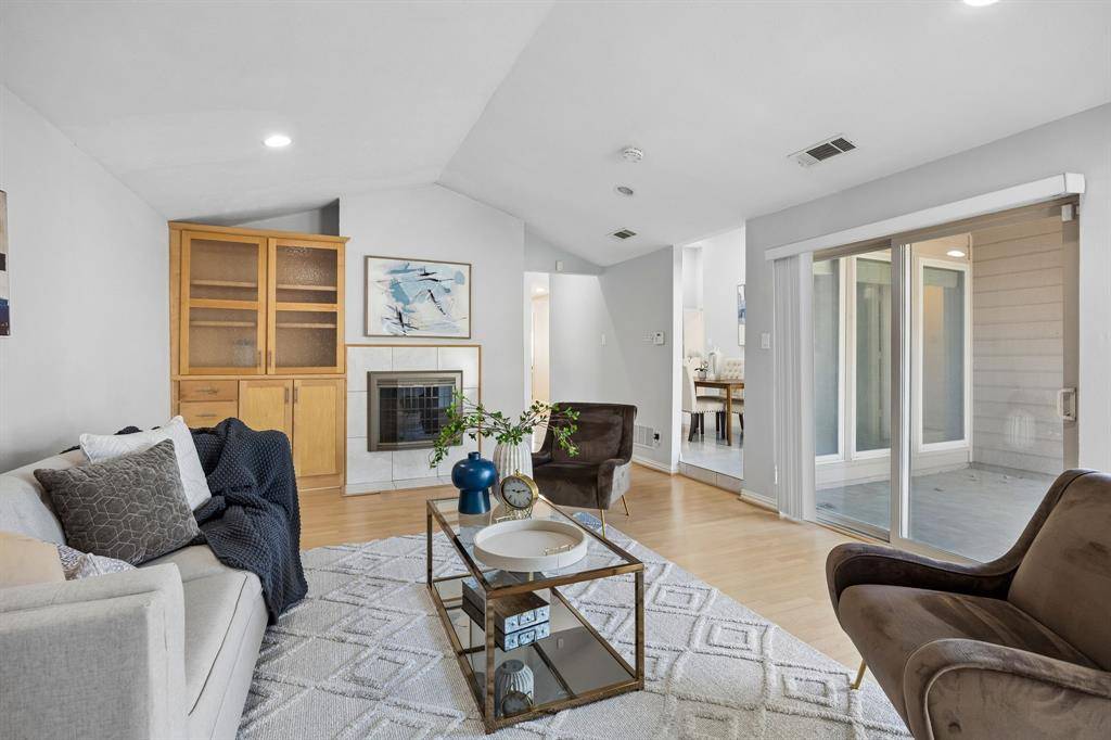 6802 Mccallum Boulevard, Dallas, TX 75252