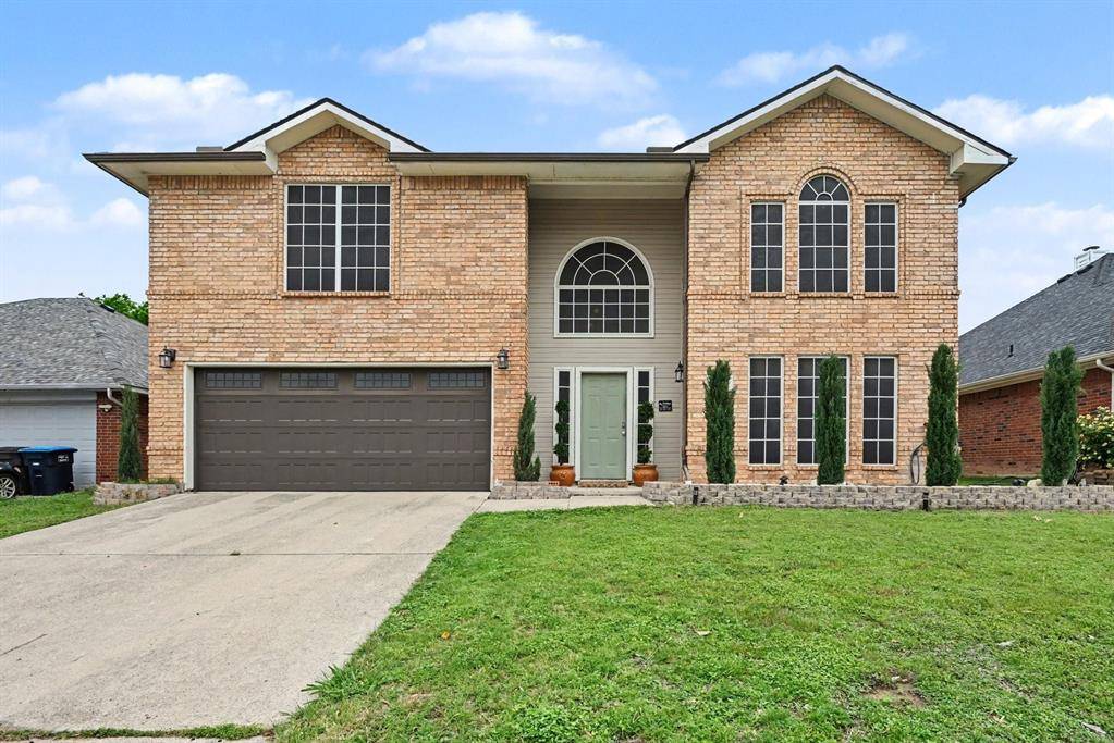 6713 Cambrian Way, Fort Worth, TX 76137