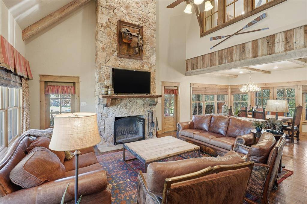 1190 Waterfall Way, Graford, TX 76449