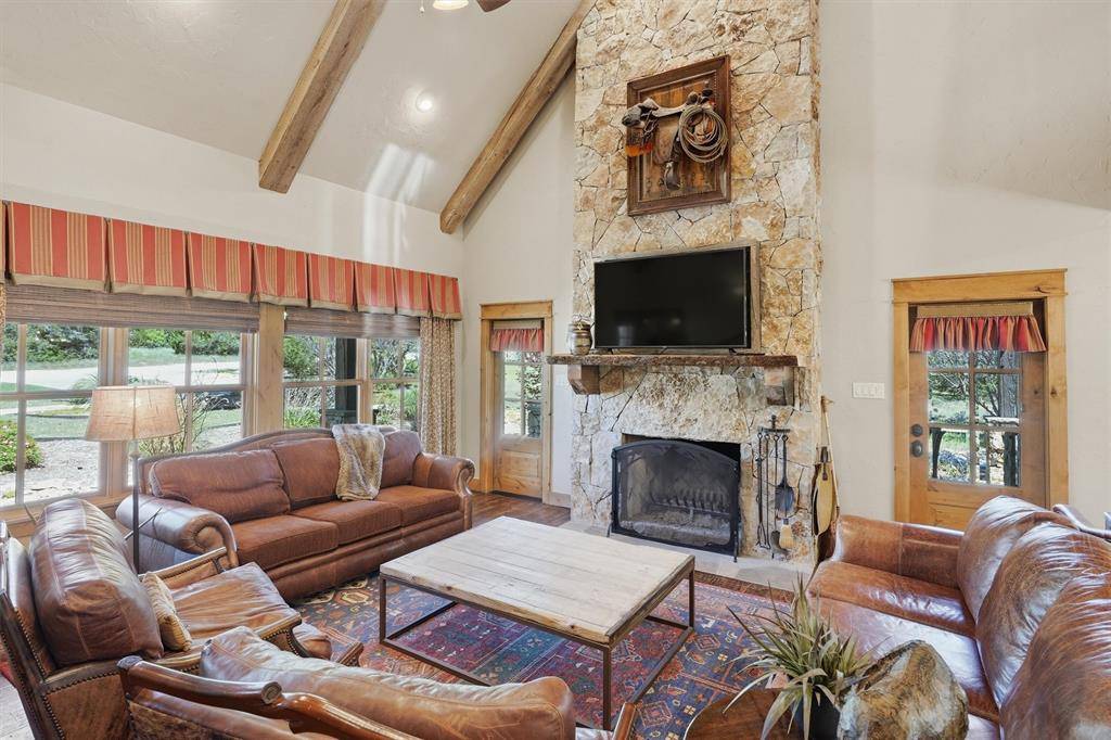 1190 Waterfall Way, Graford, TX 76449