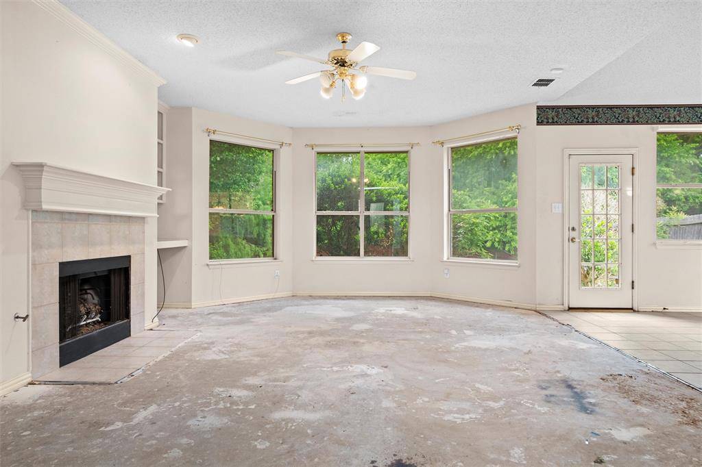 5724 Chelmsford Trail, Arlington, TX 76018