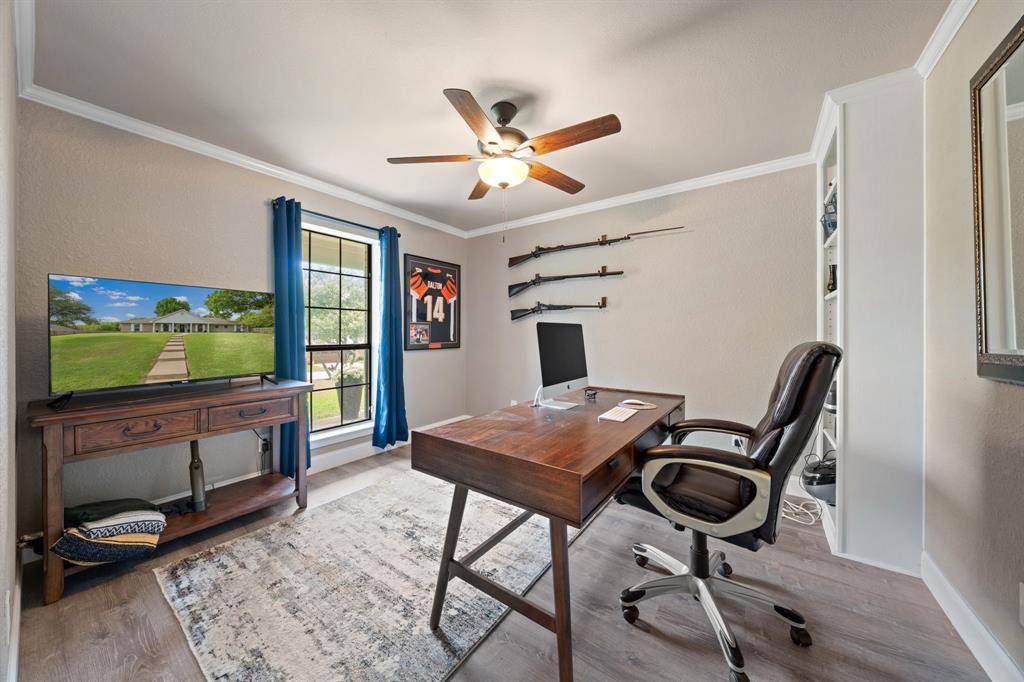 1814 Lakeridge Drive, Weatherford, TX 76087