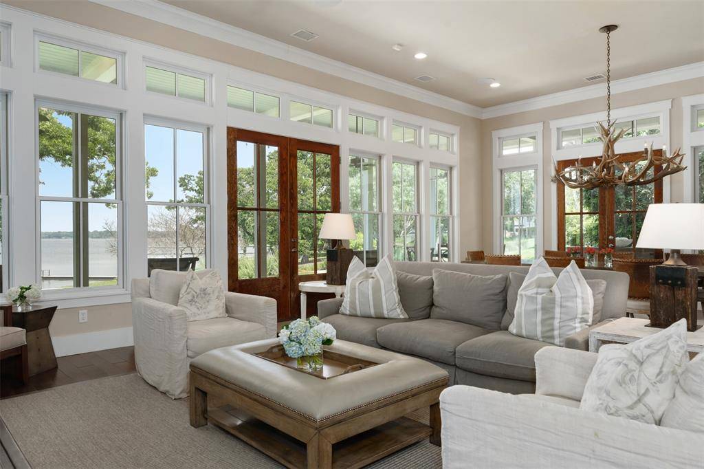 4460 Long Cove Drive, Malakoff, TX 75148