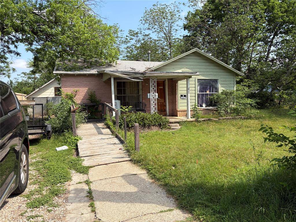 5925 Nina Lane, Haltom City, TX 76117