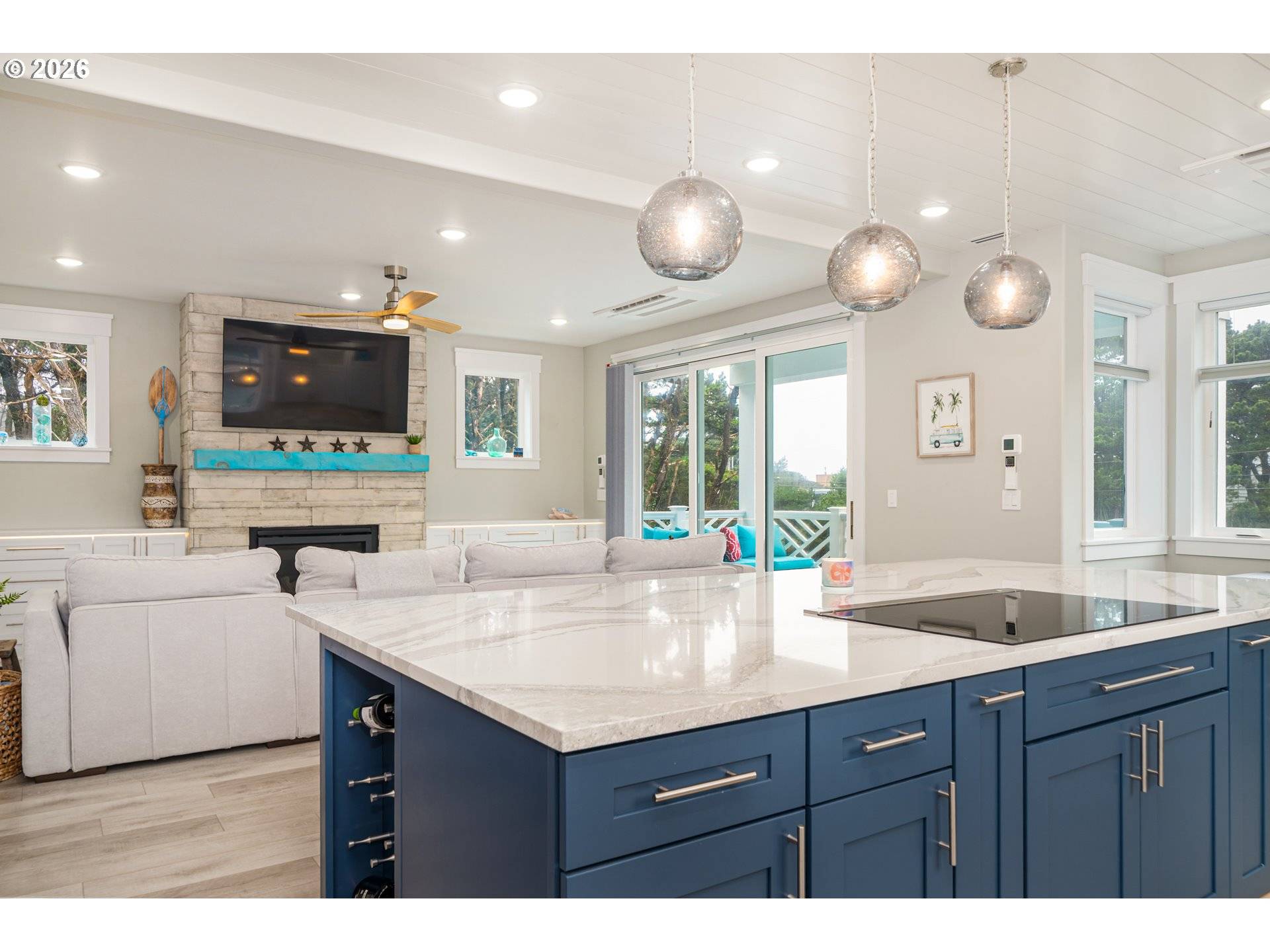 6785 GLEN AVE, Gleneden Beach, OR 97388