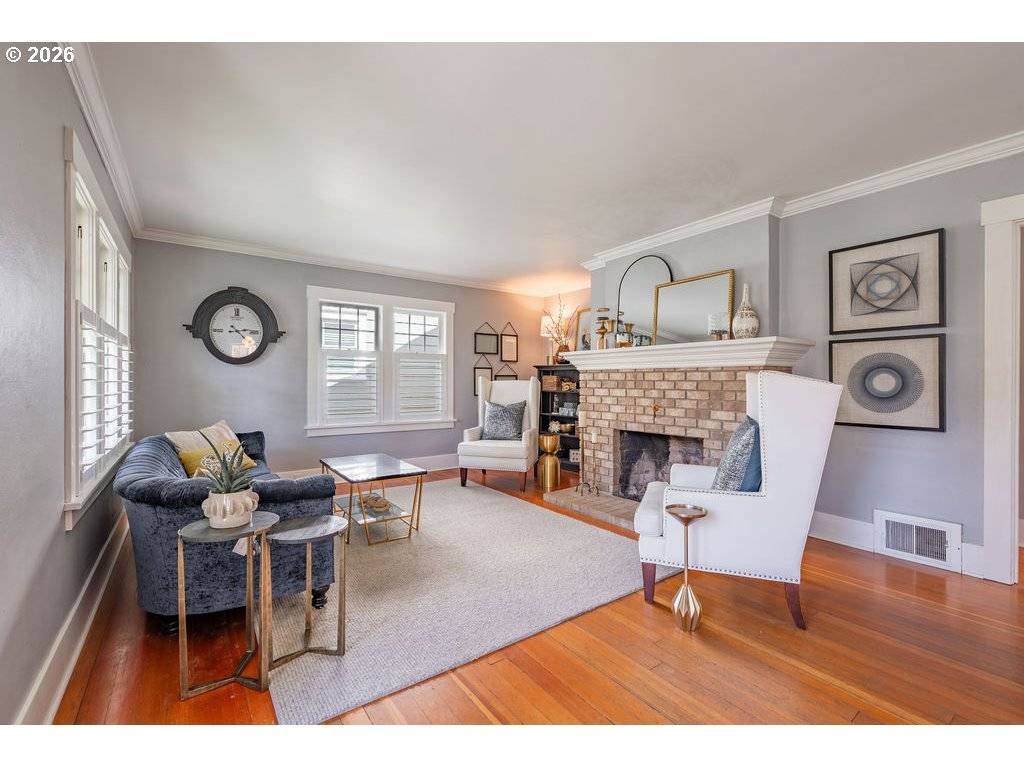 1424 25TH AVE, Longview, WA 98632