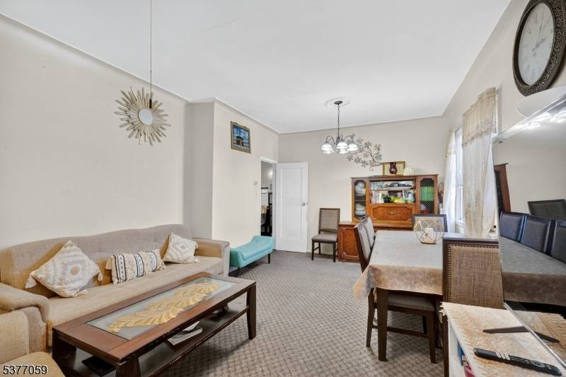 98 W 49Th St, Bayonne City, NJ 07002