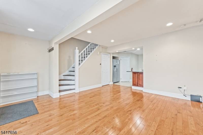 3 Sisco Pl, Clifton City, NJ 07011