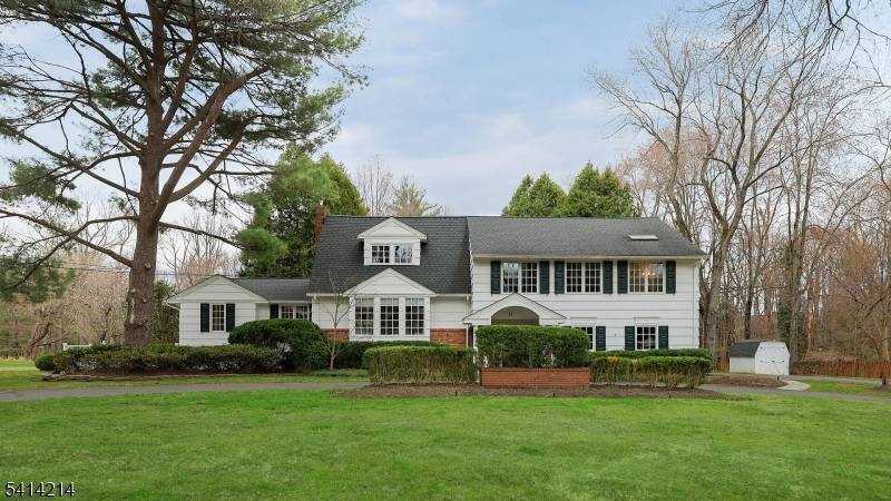 11 Fenimore Dr, Scotch Plains Twp., NJ 07076