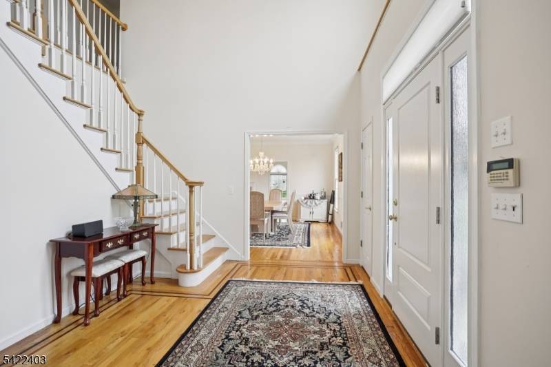 1 Jenny Ln, Wayne Twp., NJ 07470