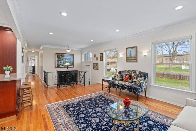 7 Tempe Wick Rd, Mendham Boro, NJ 07945