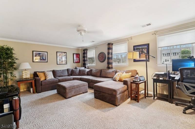 64 Hampton Dr, Berkeley Heights Twp., NJ 07922