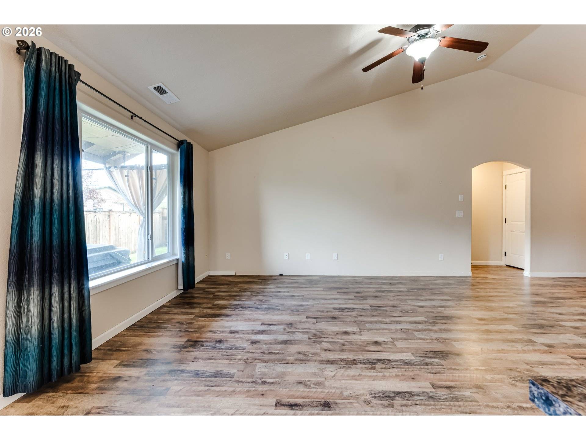 362 CAMRIN LOOP, Creswell, OR 97426