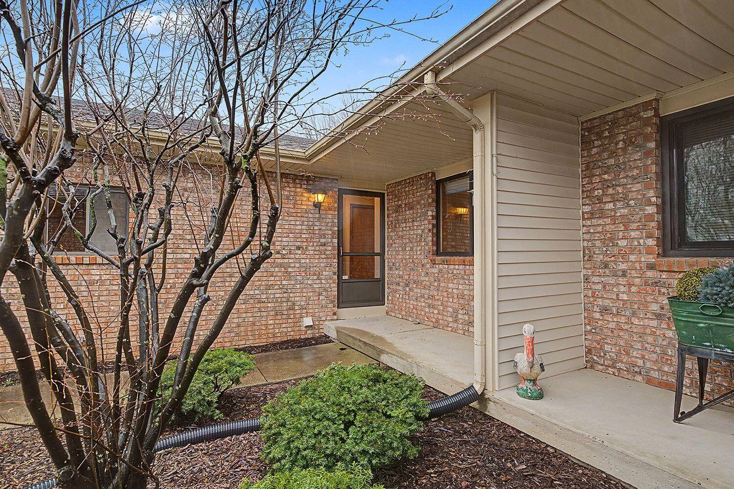 1086 Amberwood West DR SW, Byron Twp, MI 49315