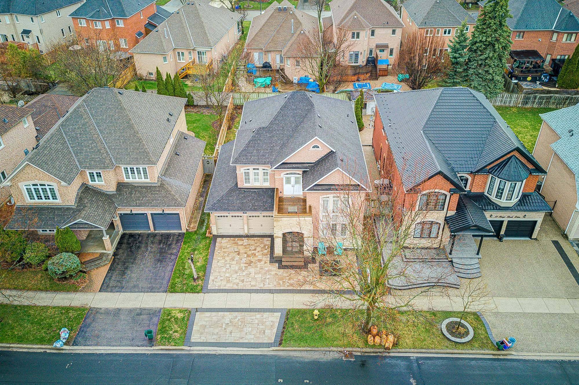 89 Rouge Bank DR, Markham, ON L3S 4B6