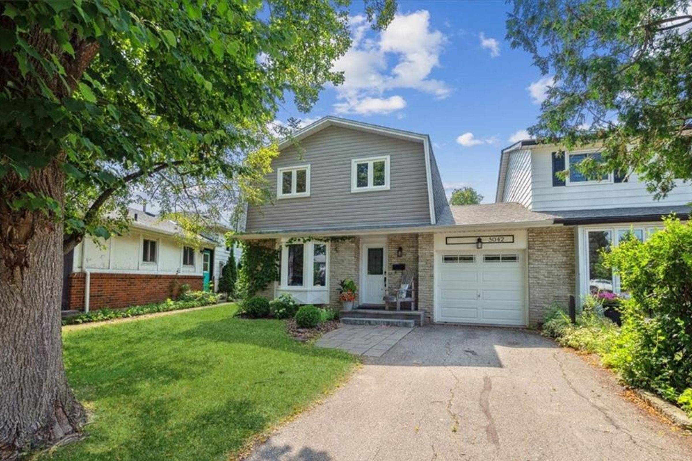 5042 Brady AVE, Burlington, ON L7L 3X6