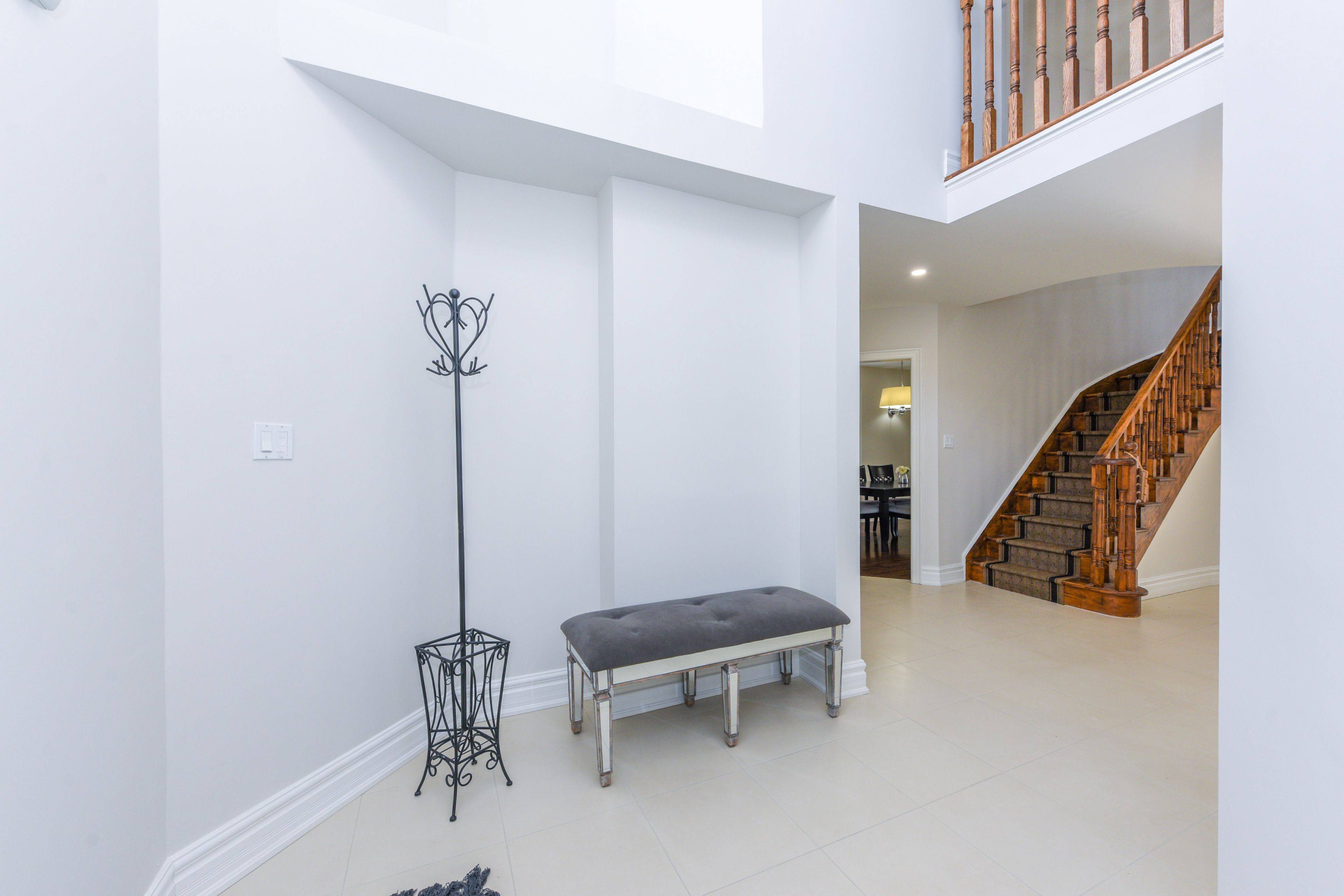 7 Southbury Manor DR, Caledon, ON L7E 1X7