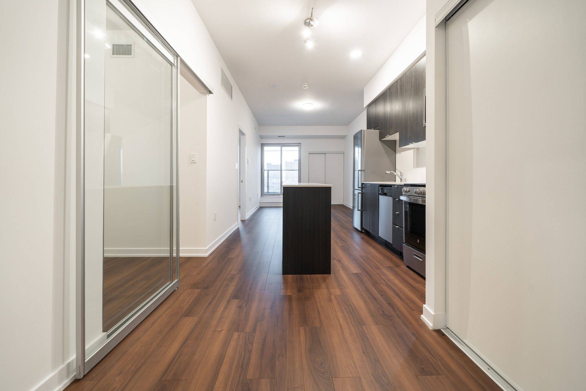 2433 Dufferin ST #505, Toronto W04, ON M6E 0B4