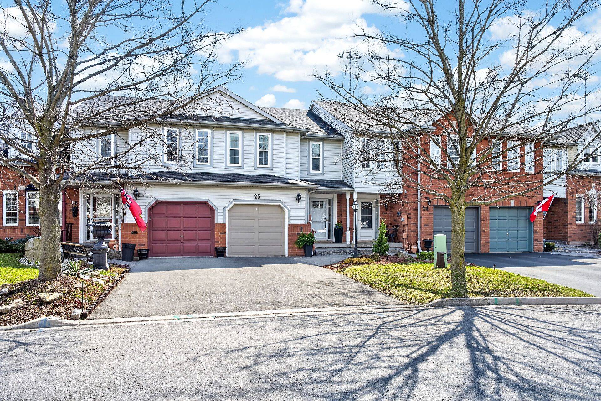 25 WALKER CT, Grimsby, ON L3M 5J5