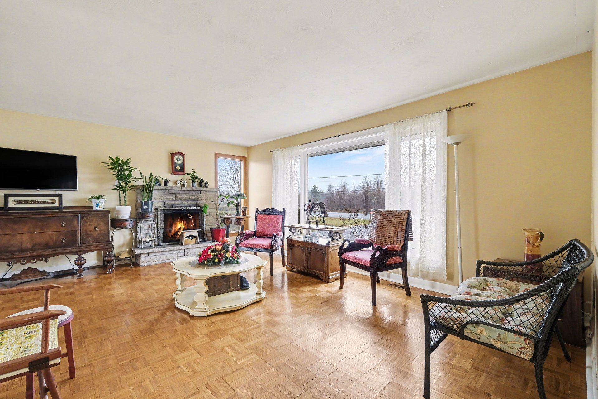 4827 Anderson RD, Carlsbad Springs, ON K0A 1K0