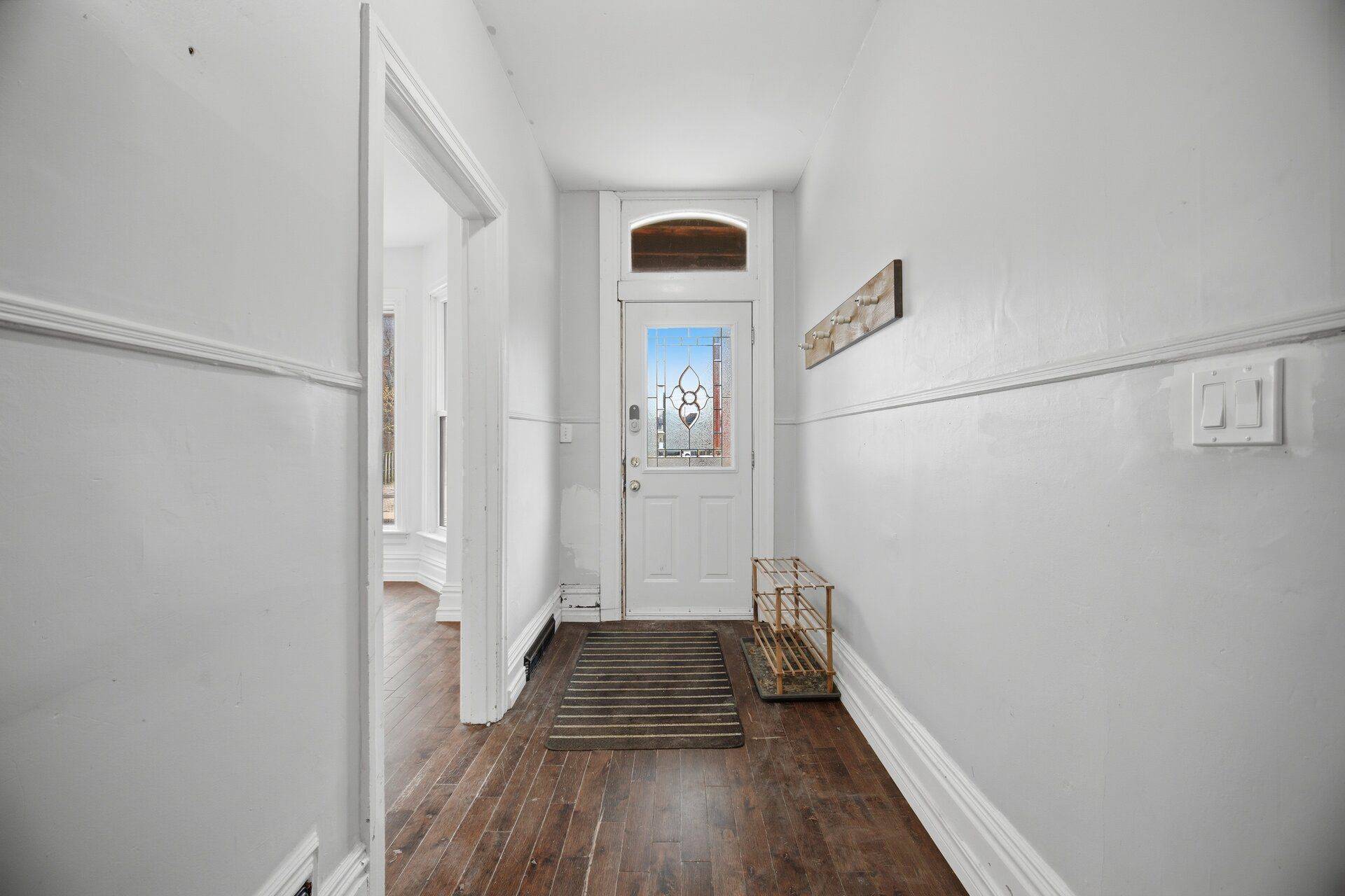 14 William ST, Hamilton, ON L8L 5T7