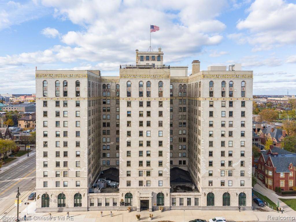 15 E Kirby ST #811, Detroit, MI 48202