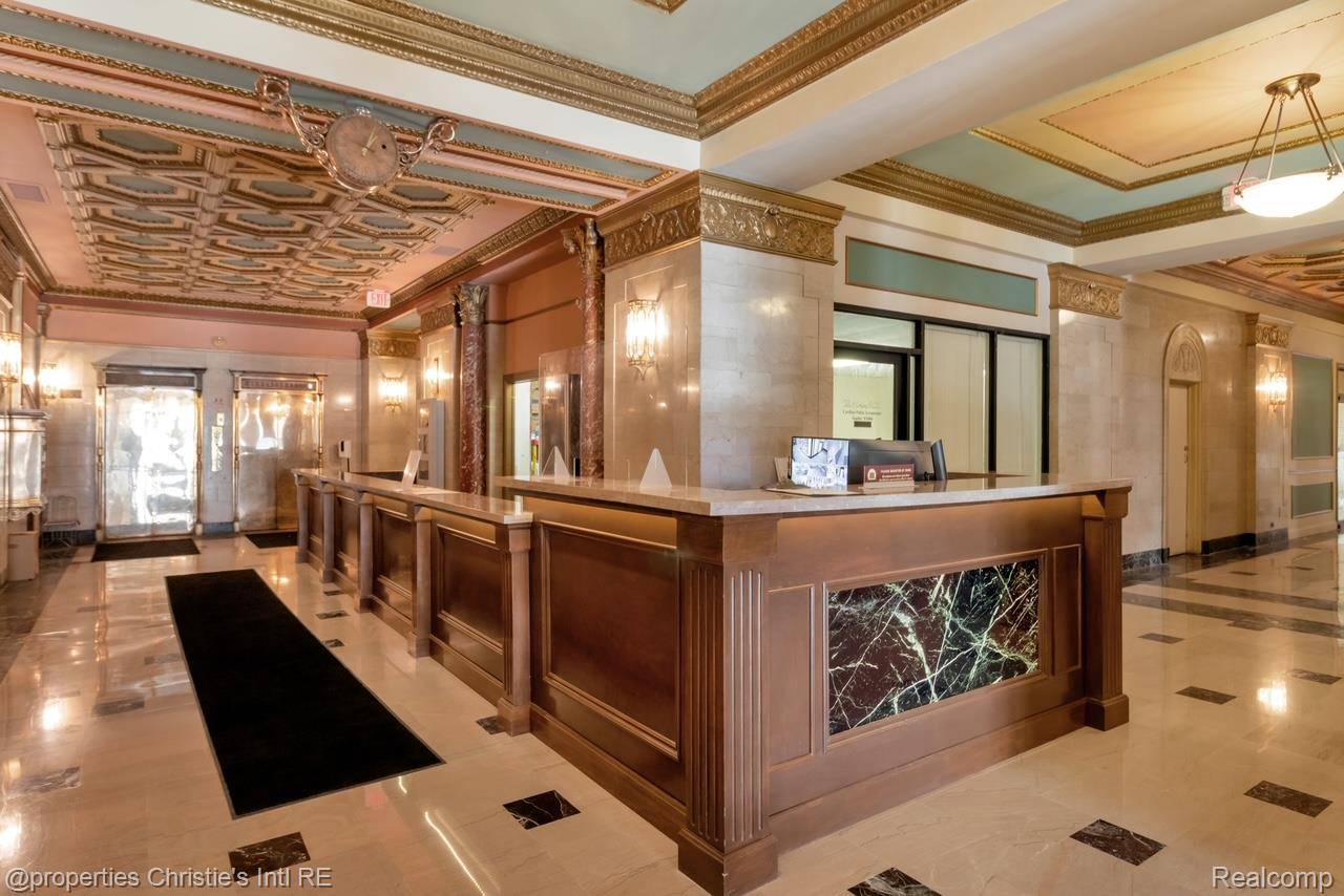 15 E Kirby ST #811, Detroit, MI 48202