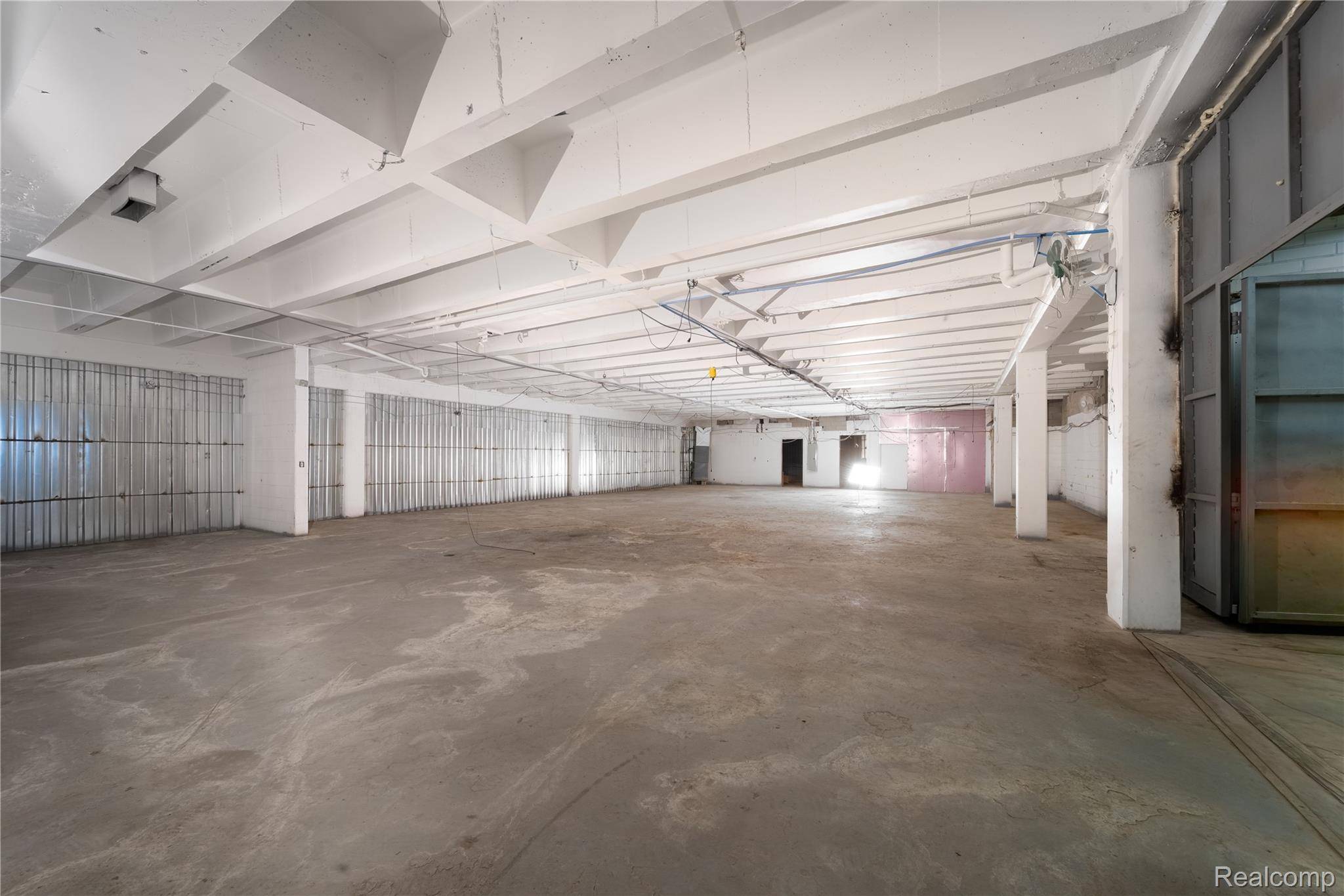 531 E 7 Mile RD, Detroit, MI 48203