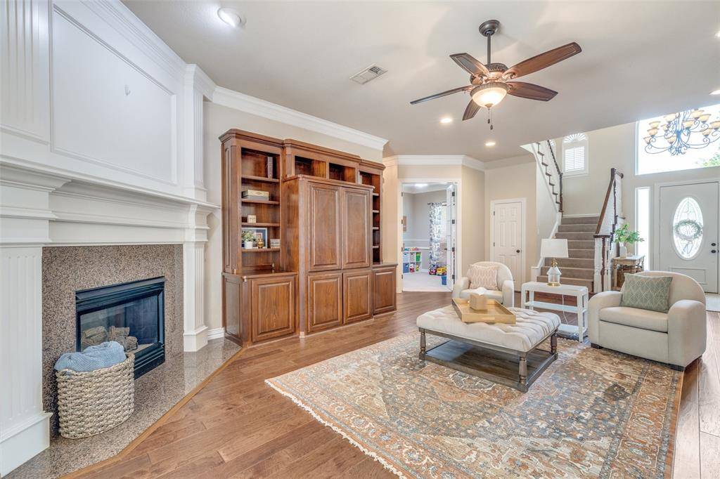 5 Pamela Court, Mansfield, TX 76063