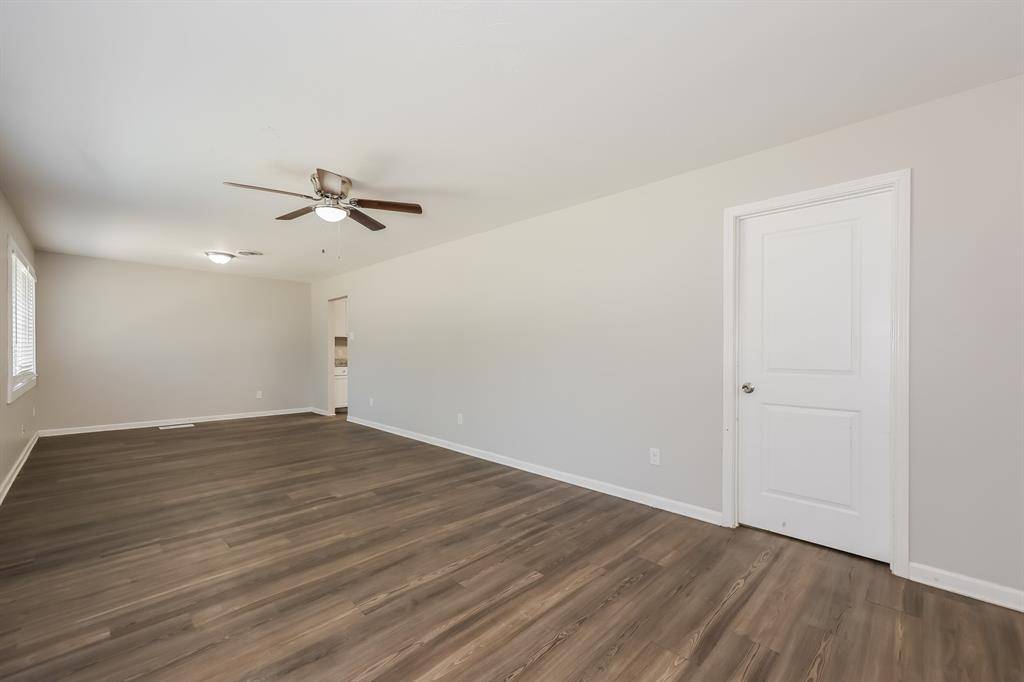 2230 Mack Lane, Dallas, TX 75227