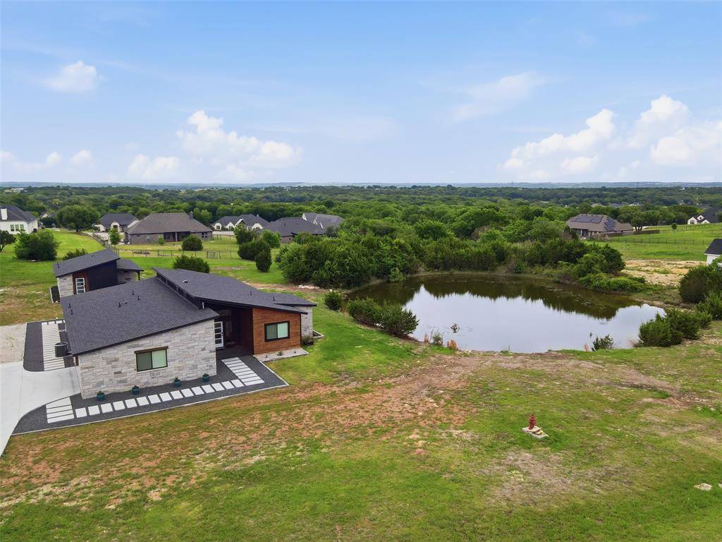 238 Martin Drive, Granbury, TX 76049