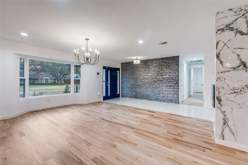 4326 Mendenhall Drive, Dallas, TX 75244