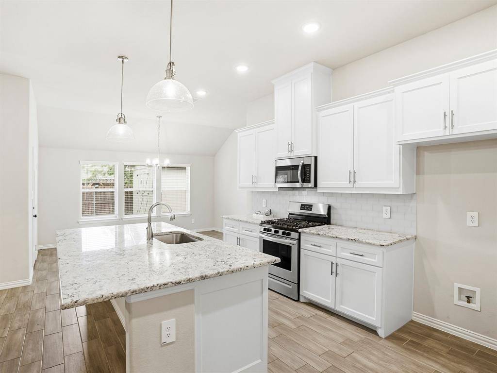 640 Mooney Drive, Saginaw, TX 76179