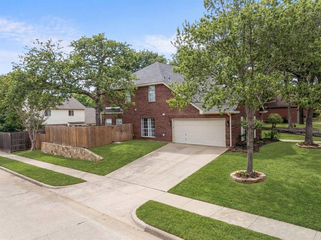1801 Sandalwood Lane, Grapevine, TX 76051