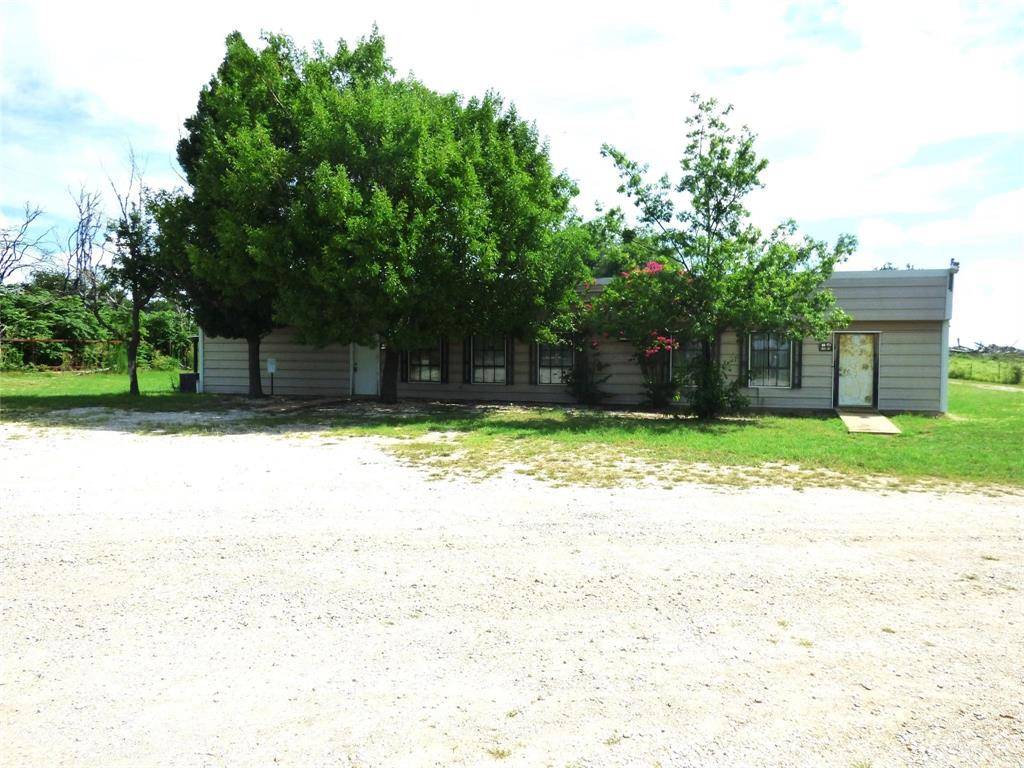 102 N Highway 6, Carbon, TX 76435