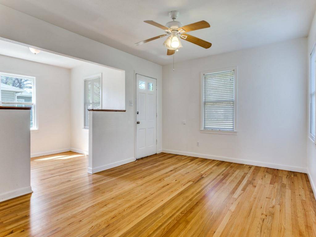 5433 Thomas Lane, River Oaks, TX 76114