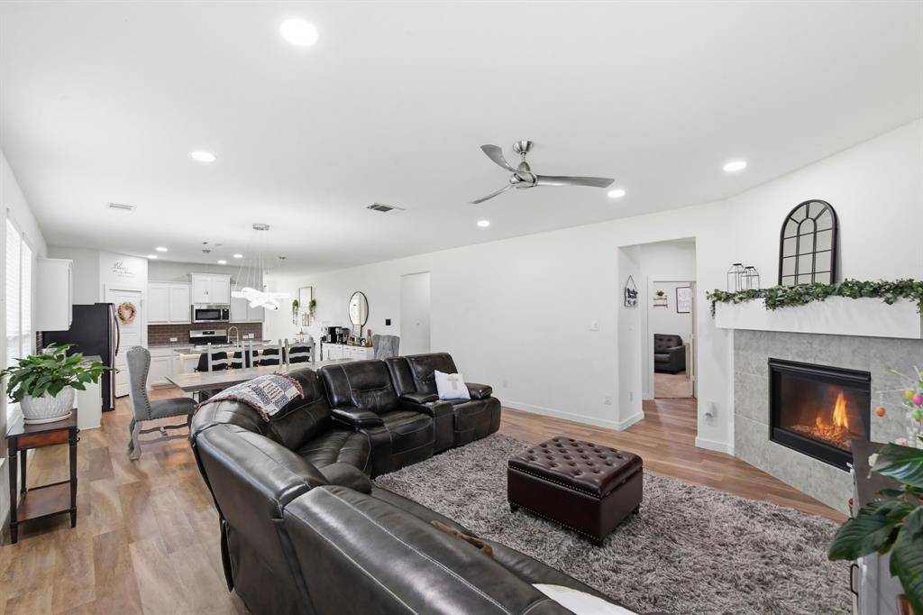 7645 Spring Drive, Watauga, TX 76148