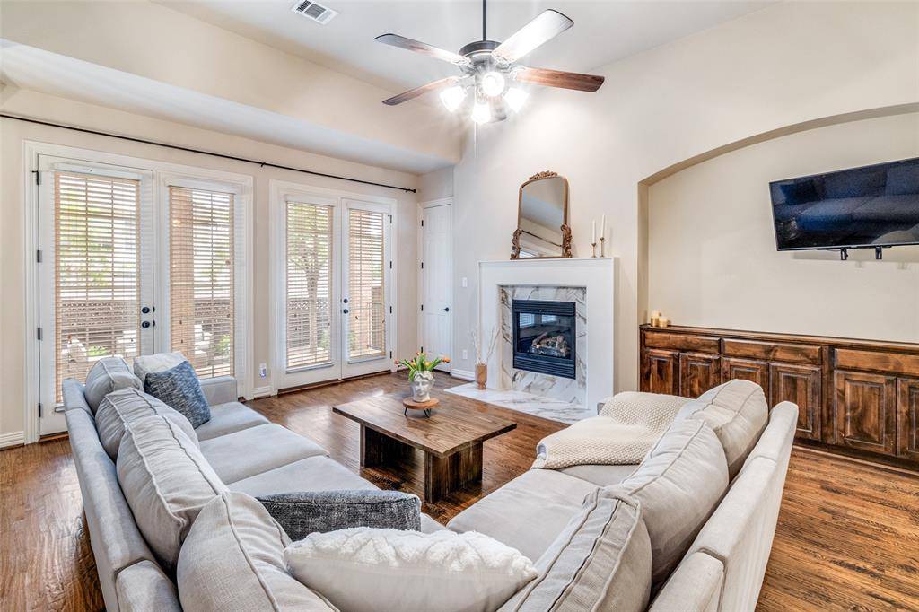 11321 Dujon Lane, Dallas, TX 75218