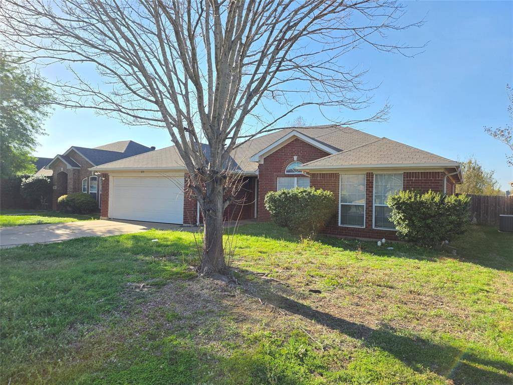 1810 Saint Nevis Drive, Mansfield, TX 76063