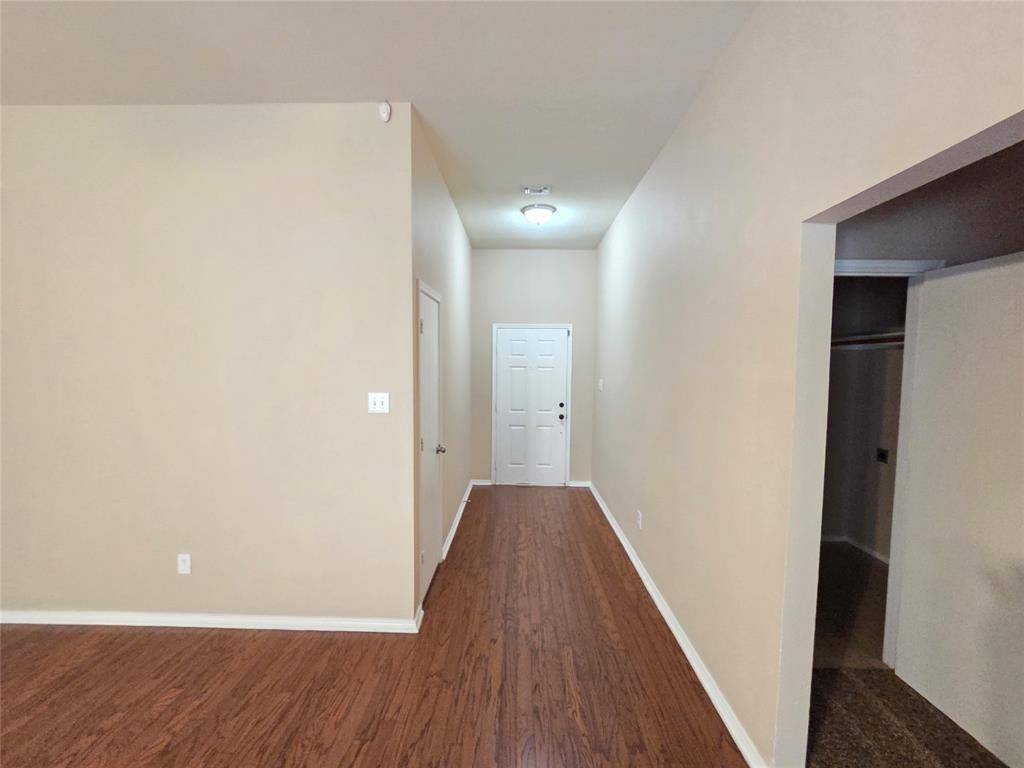 1810 Saint Nevis Drive, Mansfield, TX 76063