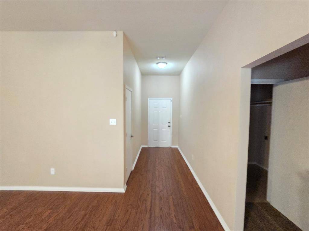 1810 Saint Nevis Drive, Mansfield, TX 76063