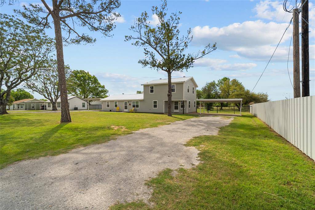 1058 E Reno Road, Reno, TX 76020