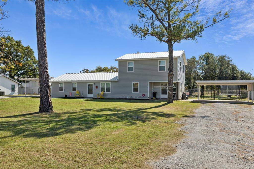 1058 E Reno Road, Reno, TX 76020