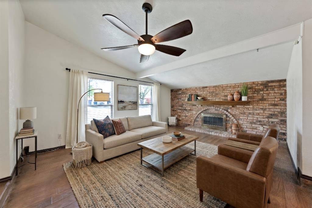 2616 Crestmoor Court, Arlington, TX 76016