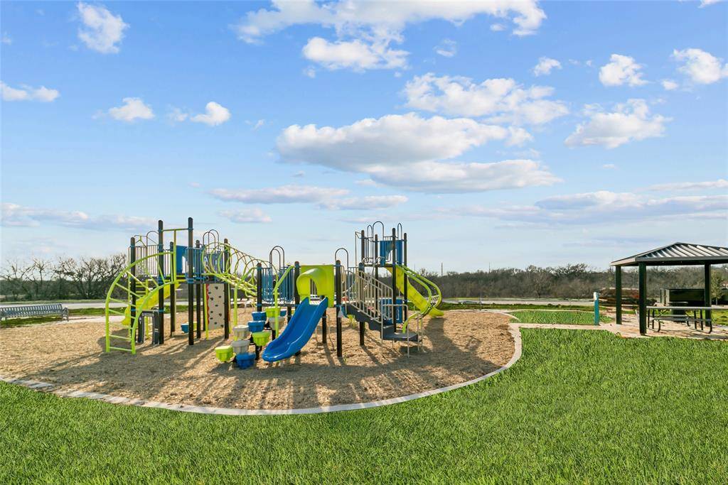 2912 Tamarack Lane, Denton, TX 76226